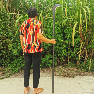 老式砍树小弯刀高碳钢锻打一体镰刀长柄修枝砍柴农用手工割草工具