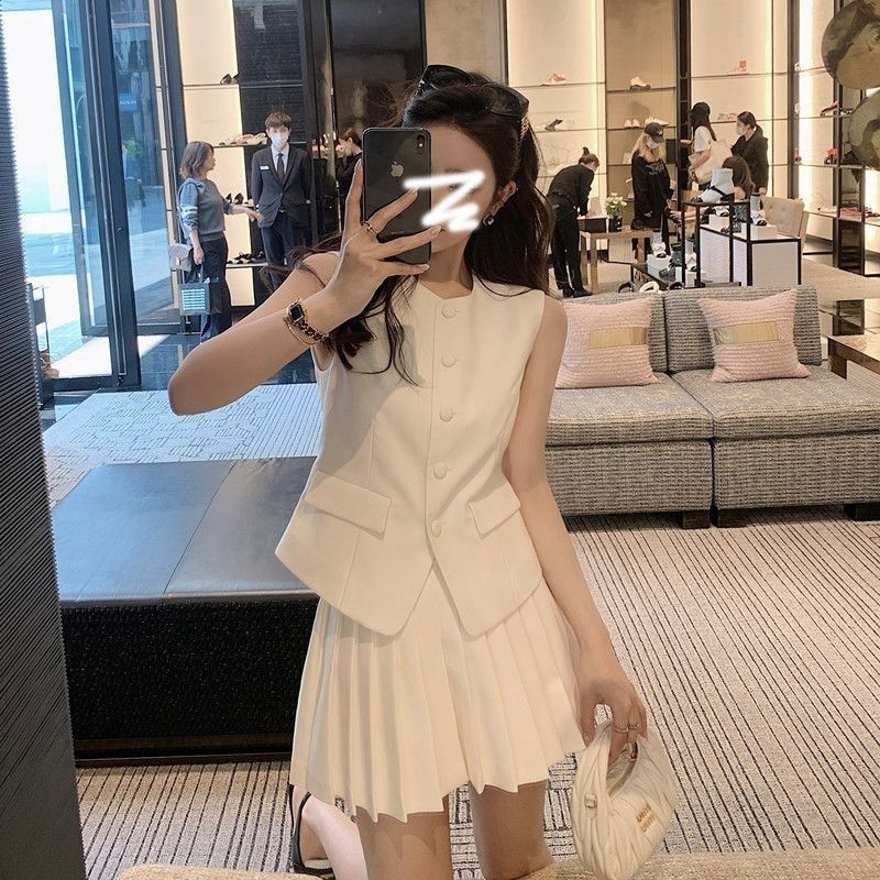 气质时尚西装套装无袖马甲背心上衣高级感夏季新款百褶短裙两件套