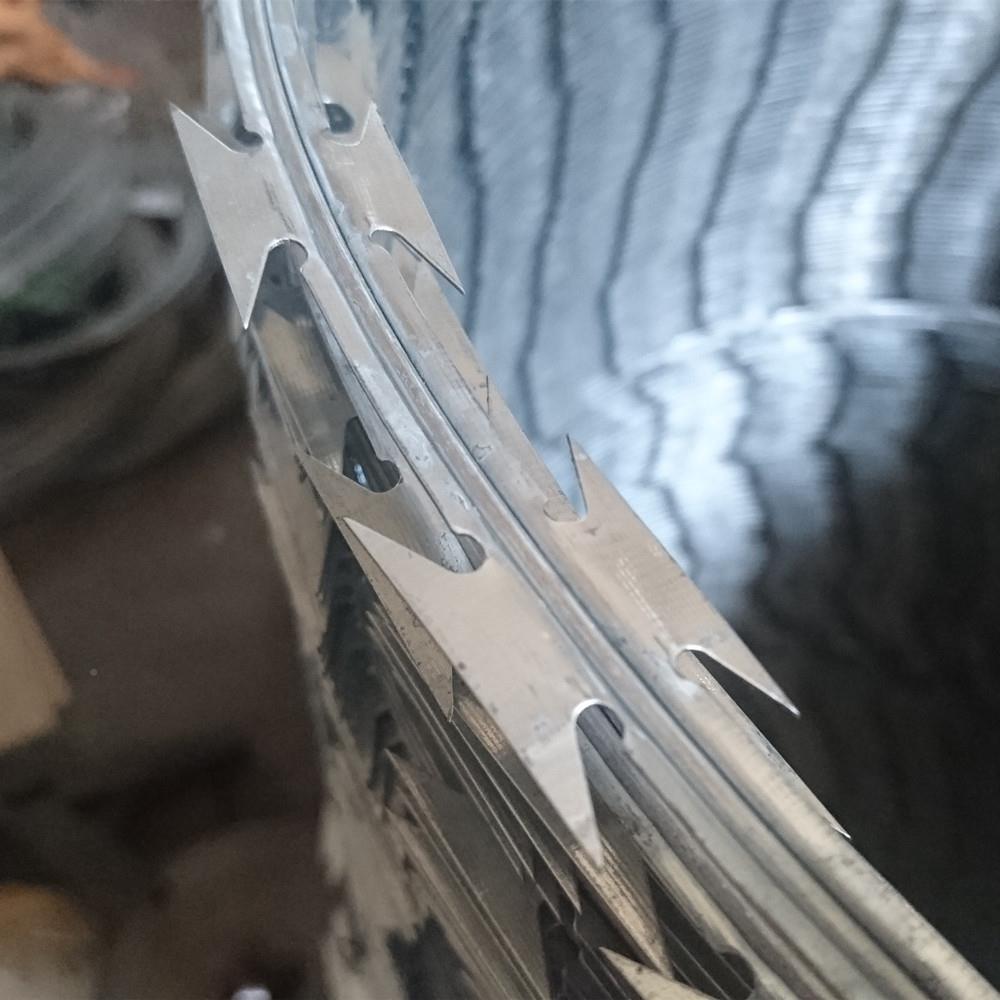 厂家绳直销不锈钢刀片刺应 供刀片刺绳刺网 热销GZX刺铁丝绳网