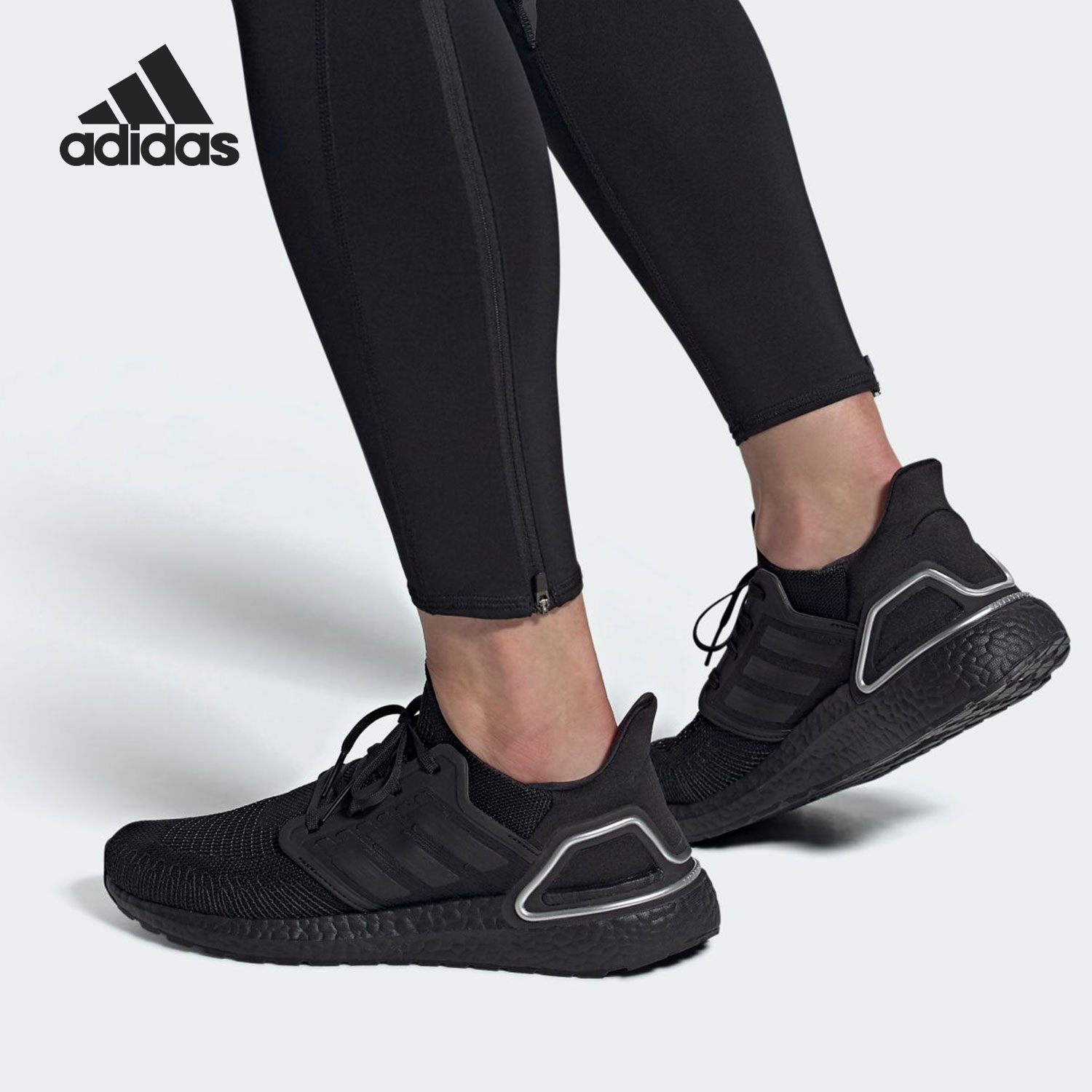 阿迪达斯男女跑步运动鞋