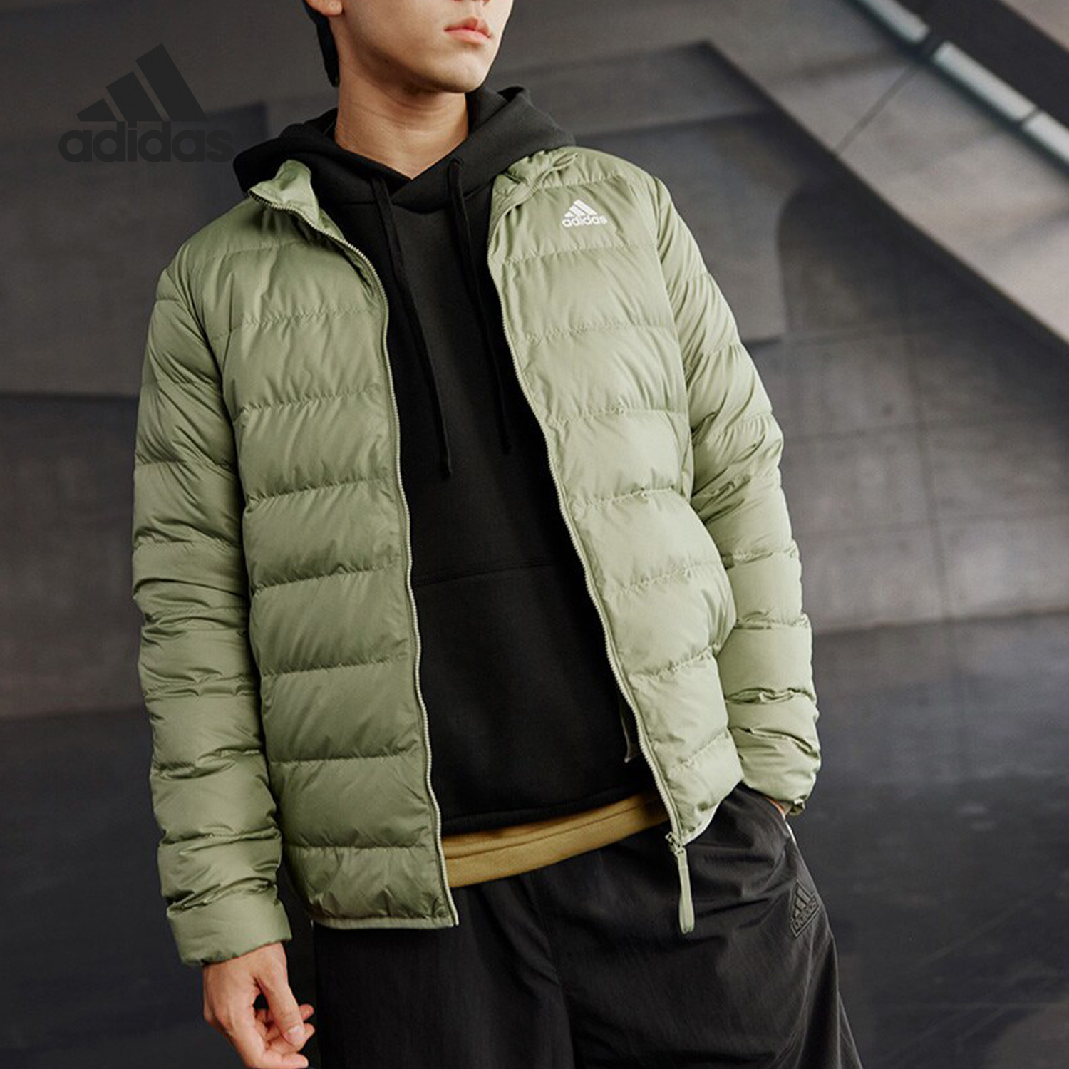 Adidas/阿迪达斯正品新款男士舒适修身立领运动羽绒服JN4339