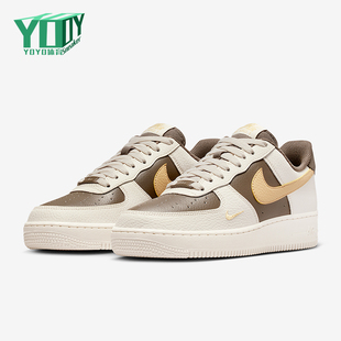 耐克正品 IR0796 Air 1女士休闲低帮系带耐磨运动鞋 030 Force Nike