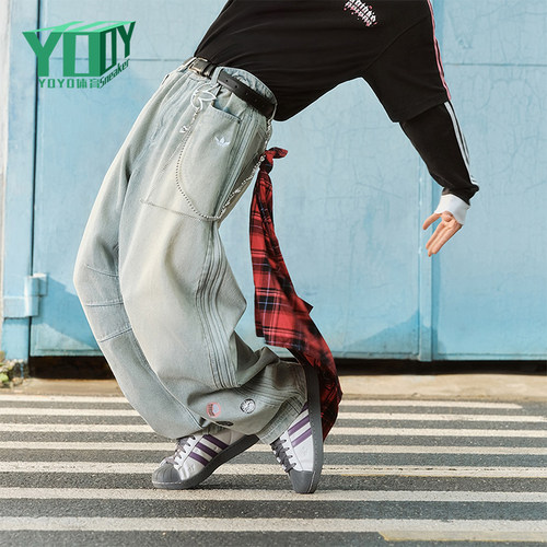 Adidas/阿迪达斯正品三叶草男士时尚经典运动弯刀牛仔长裤KT6366