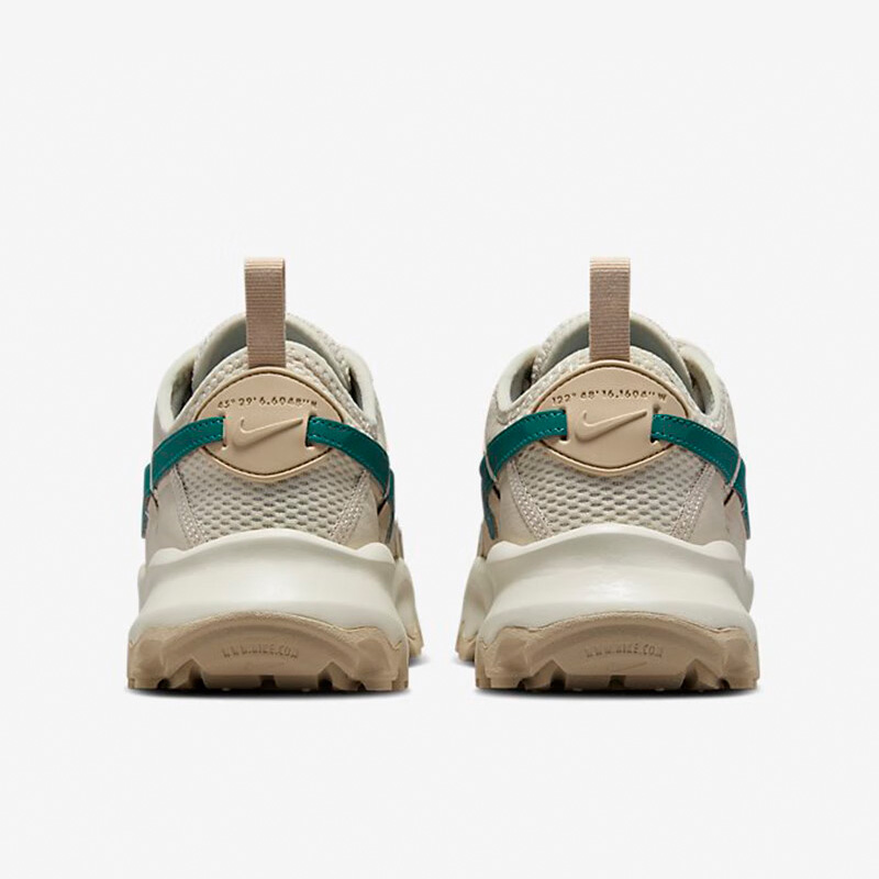 耐克女子厚底时尚运动鞋