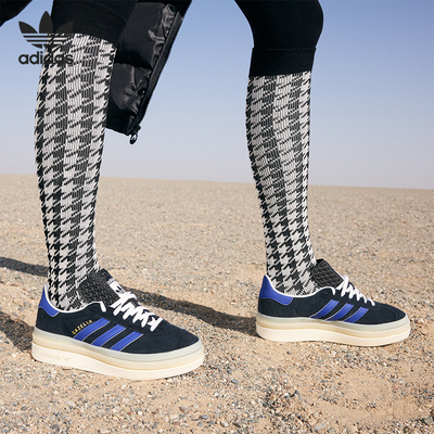 Adidas/阿迪达斯正品三叶草春季女子耐磨运动低帮板鞋HQ4408