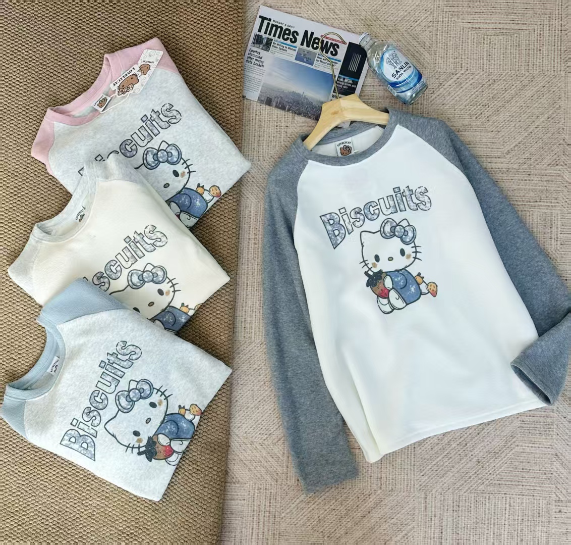 【草莓kitty】2025秋冬新款时尚休闲百搭简约学院风加绒T恤