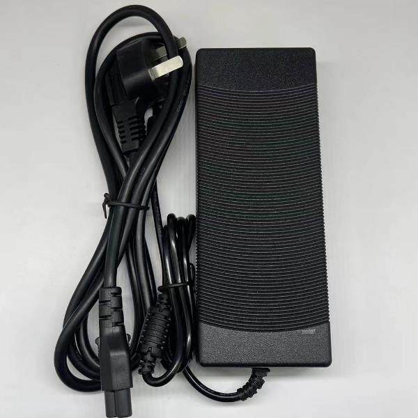 魔三音响S6充电器24V26V28V32V4.5A5A电源适配器LPTA魔方魔3plus1