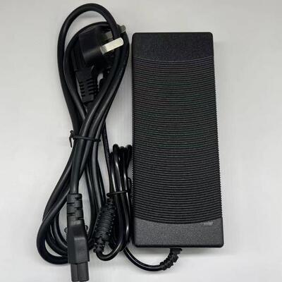 魔三音响S6充电器24V26V28V32V4.5A5A电源适配器LPTA魔方魔3plus1