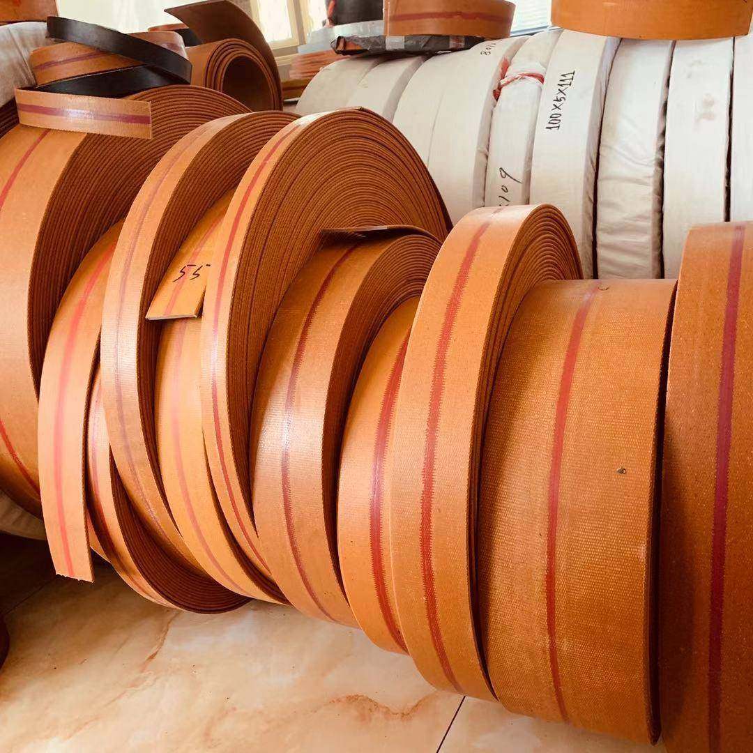 黄色橡胶帆布带提升机带平皮带抛丸机帆布输送带传动带板带平胶带