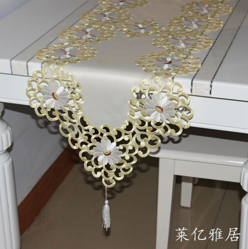 刺绣餐桌桌旗茶几巾 电视柜桌布 大红色欧式结婚中式喜Y庆长条盖