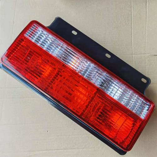 五征奥驰后尾灯1800 2000 奥驰A2D2D3V2V3X2X3T3 D5X6 倒车转向灯