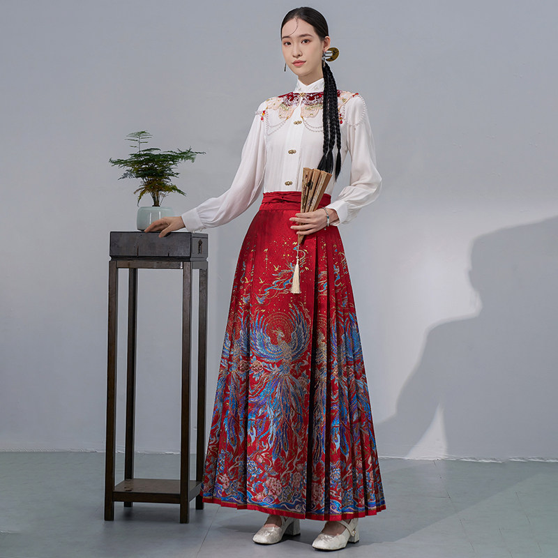 洛如嫣【百鸟朝凤】订婚马面裙2024新款套装中国风女秋款显高显瘦