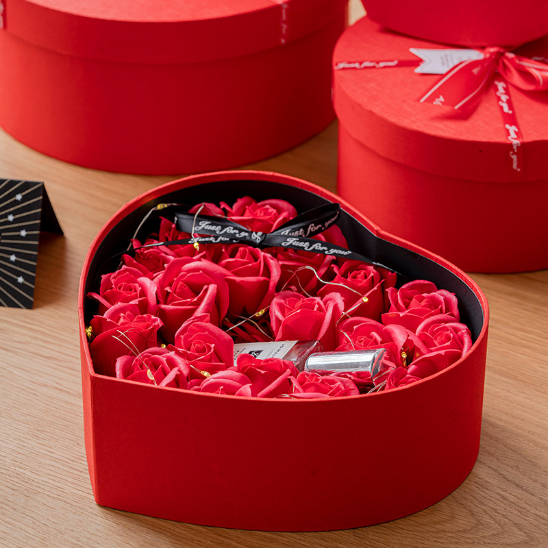 红色爱心礼品盒订婚求婚大号礼物盒空盒生日仪式感女七夕包装盒子