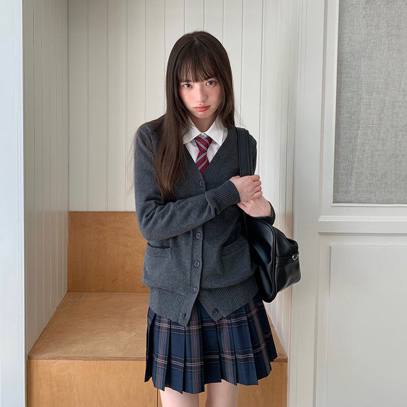 学院风jk毛衣灰色针织开衫外套女2024秋外搭百褶裙套装东京岁时记