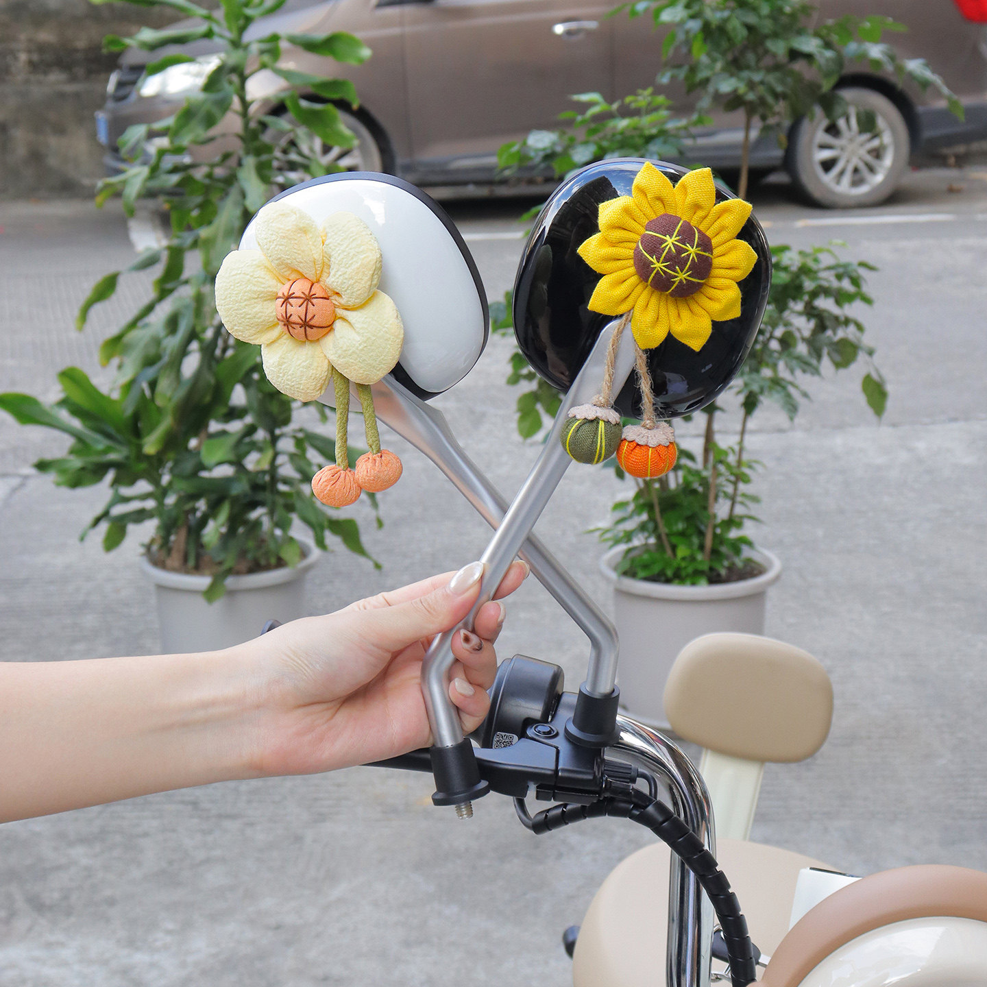 电动车后视镜可爱清新花朵雅迪爱玛通用摩托车电瓶车倒车反光镜子