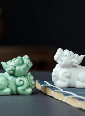 小号精品招财陶瓷小貔貅摆件一对家居客厅茶室装饰品办公桌面摆放