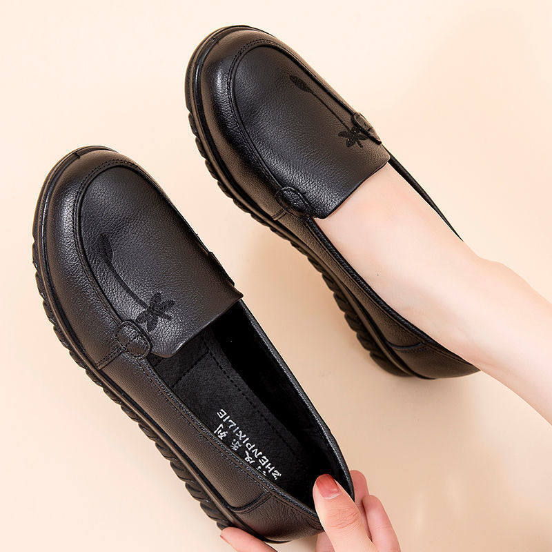 2026新款春秋真皮妈妈鞋软底舒适单鞋中年老人皮鞋平底中老年女鞋,女鞋,深口单鞋,淘宝优惠券,粉丝福利购,淘宝优惠卷