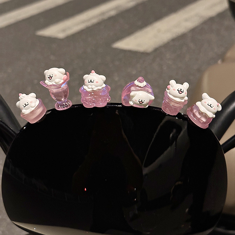 线条狗电动车装饰小配件可爱卡通车载饰品摆件中控台公仔高级感女