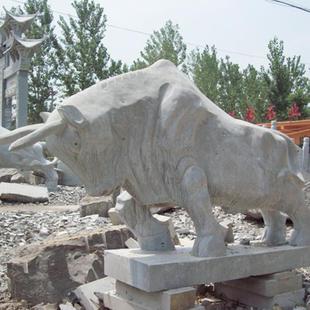 石雕牛 开荒牛 青石斗牛拓荒牛 大型广场景观石牛 拓荒牛雕塑