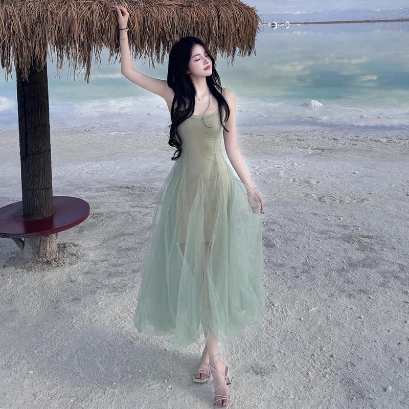 现货绿色吊带连衣裙夏叠穿修身网纱新中式海边渡假小众设计仙长裙