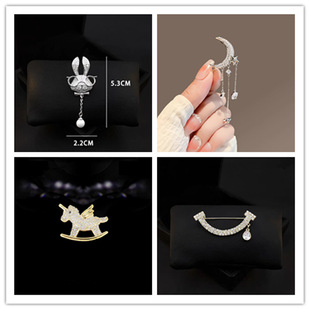 2025热销新款 精致胸花创意设计感毛衣外套胸针大气简约镶钻领针扣