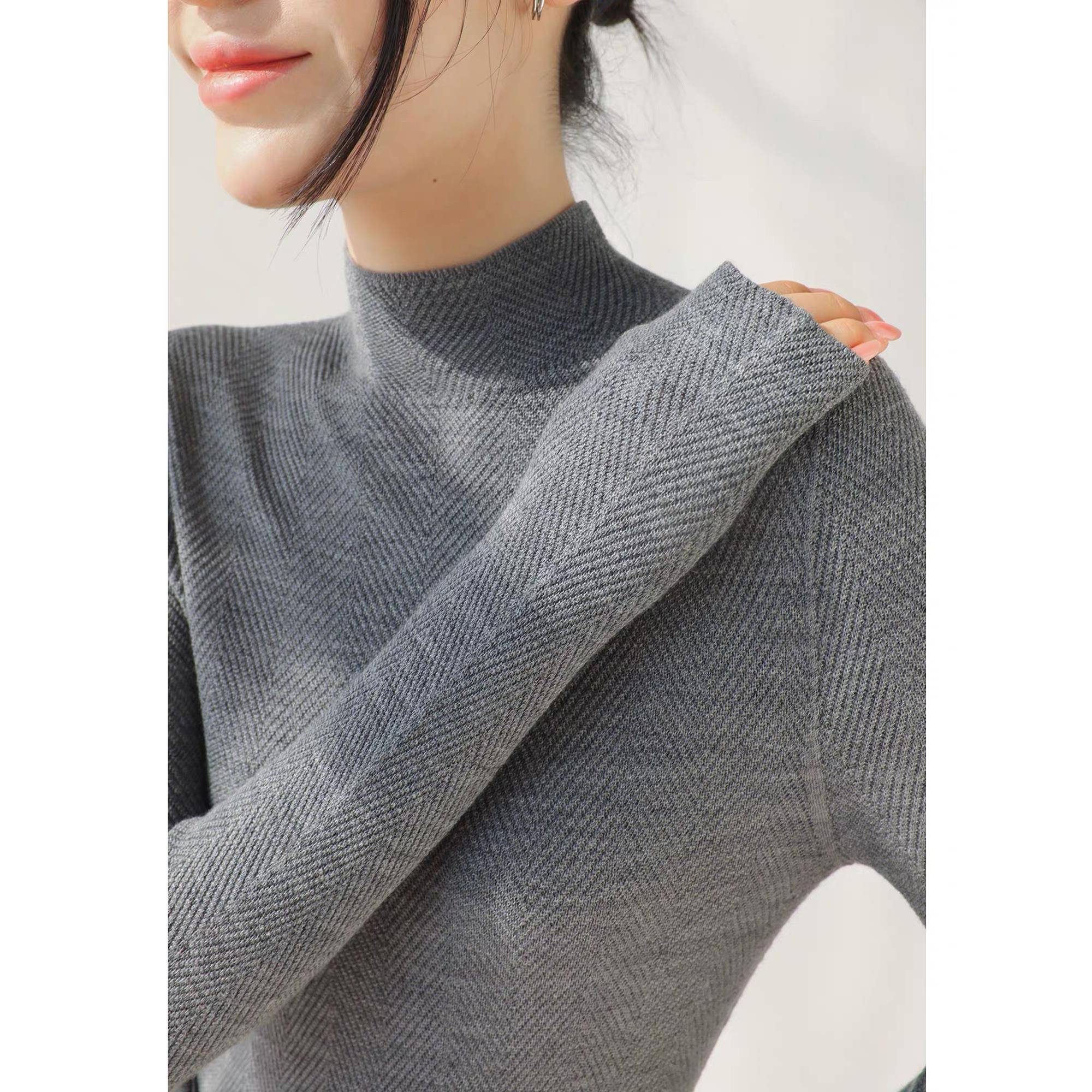 高端扬子纱水波纹无缝100%全羊毛针织衫女秋冬半高领长袖打底毛衣