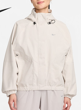 Nike/耐克正品Storm-FIT女士户外连帽梭织运动外套FB7493-104