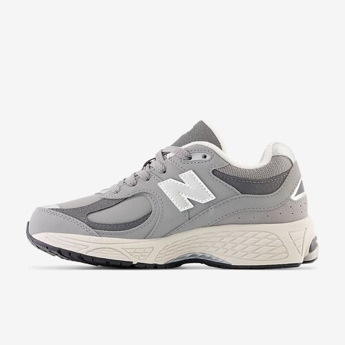 New Balance新百伦正品NB2002R男女同款低帮舒适跑步鞋GC2002RG