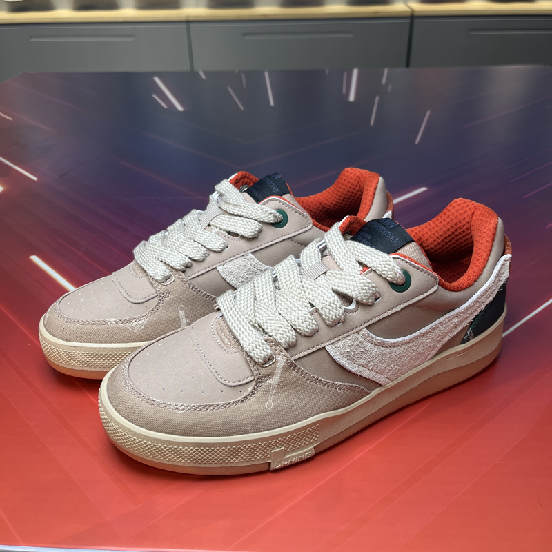 Lining/李宁正品新款男子经典百搭舒适休闲低帮板鞋AEPT003