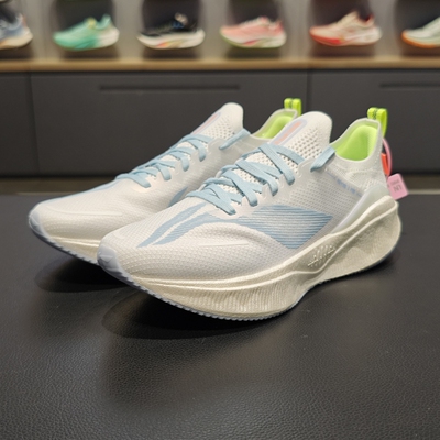 李宁正品越影3 PRO女子反光缓震回弹时尚运动耐磨跑步鞋ARHU002-1