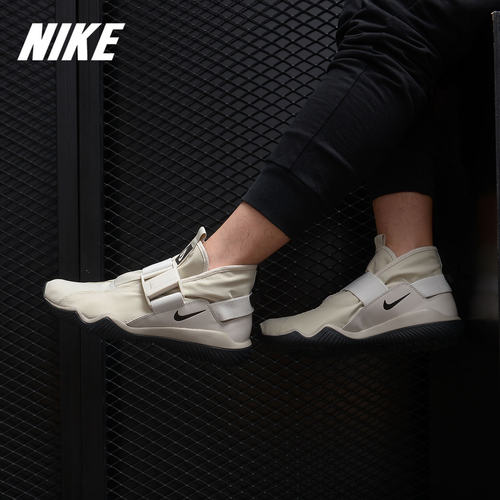 Nike/耐克KOMYUTER PREMIUM 高帮械风机能男子运动跑步鞋921664