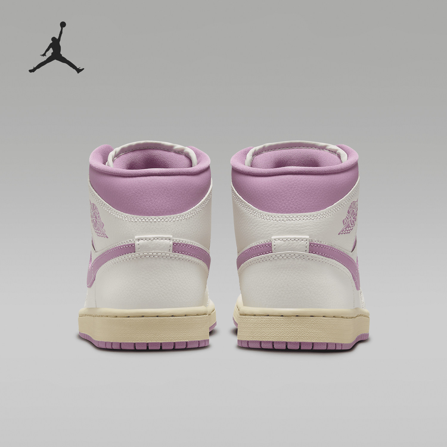 Nike/耐克正品JORDAN女士中帮轻便运动耐磨篮球鞋BQ6472-162