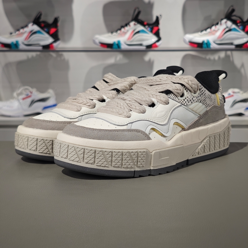 李宁正品001 UNBLOCK男子柔软回弹低帮耐磨运动休闲板鞋AGCT095-3