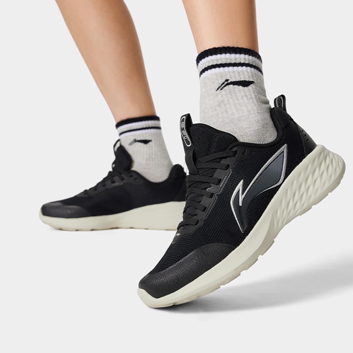 李宁正品2025新款轻云女子柔软回弹轻盈透气休闲慢跑鞋ARSV038