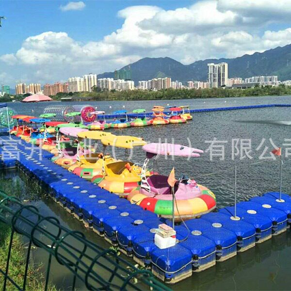 厂家直销摩托艇快艇游艇停靠泊位水上浮动平台码头网箱养殖平台