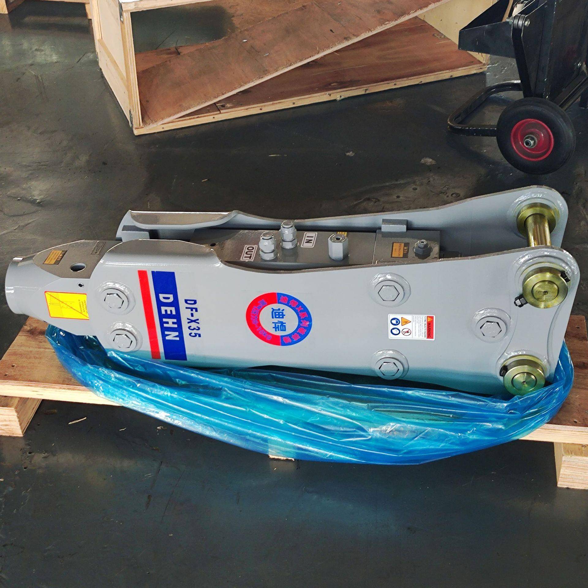 破碎锤日本古河系列低氮气压力破混凝土拆除专用打击力度强