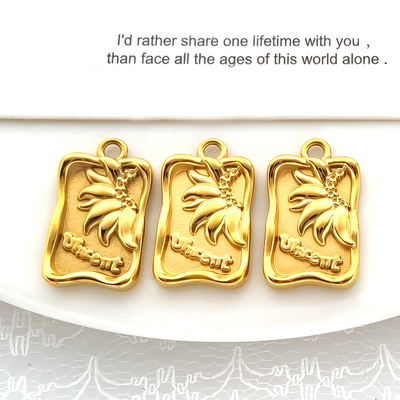 304不锈钢精抛光方块项链挂牌diy炉内真空电镀锁骨链钛钢颈项挂饰