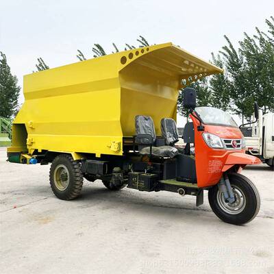 养殖场大容量撒料车 喂料车内部结构图片 加高出料口撒草车