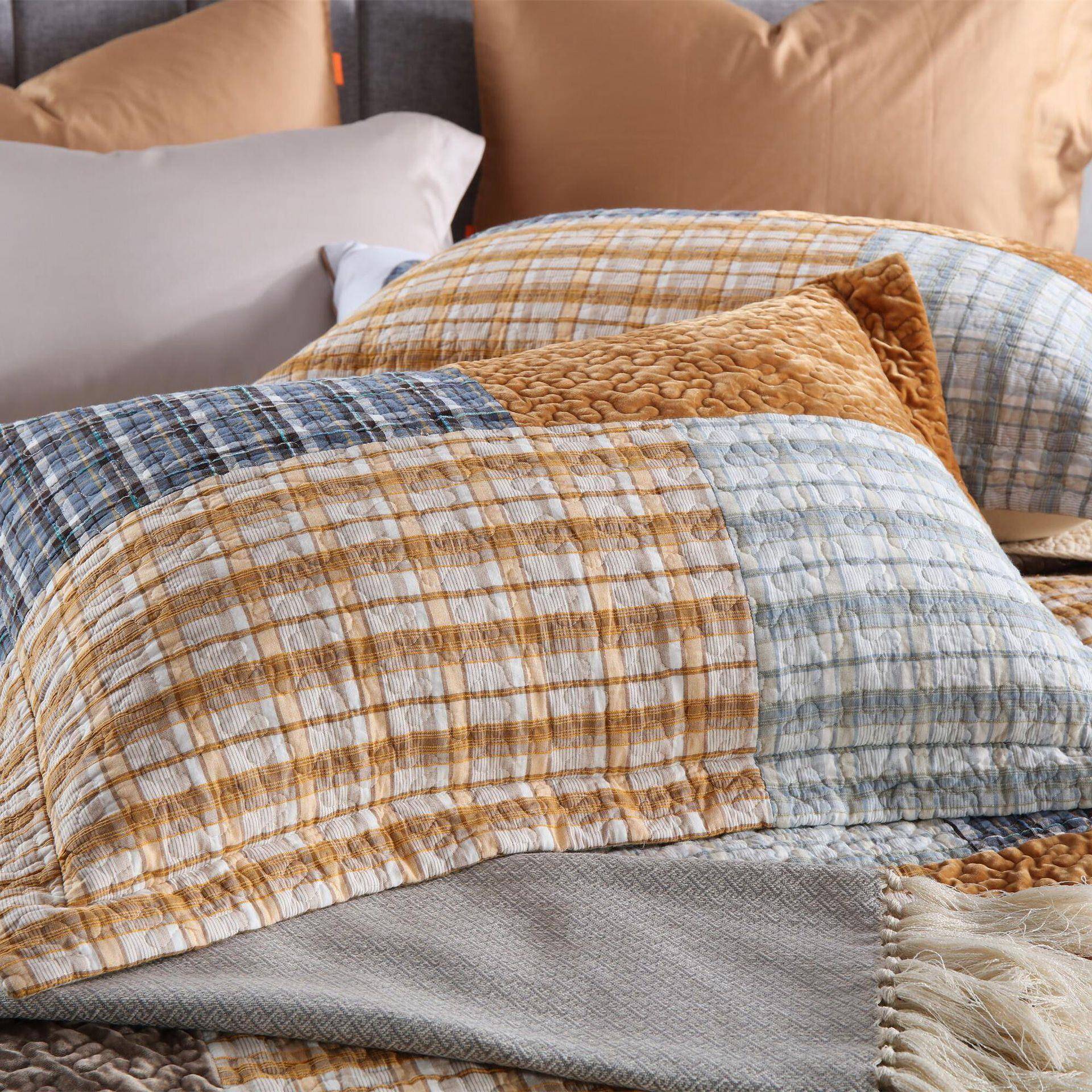 2025秋冬新荷兰绒手工拼布酒床盖绗缝PB2202装饰被店格子色织布三