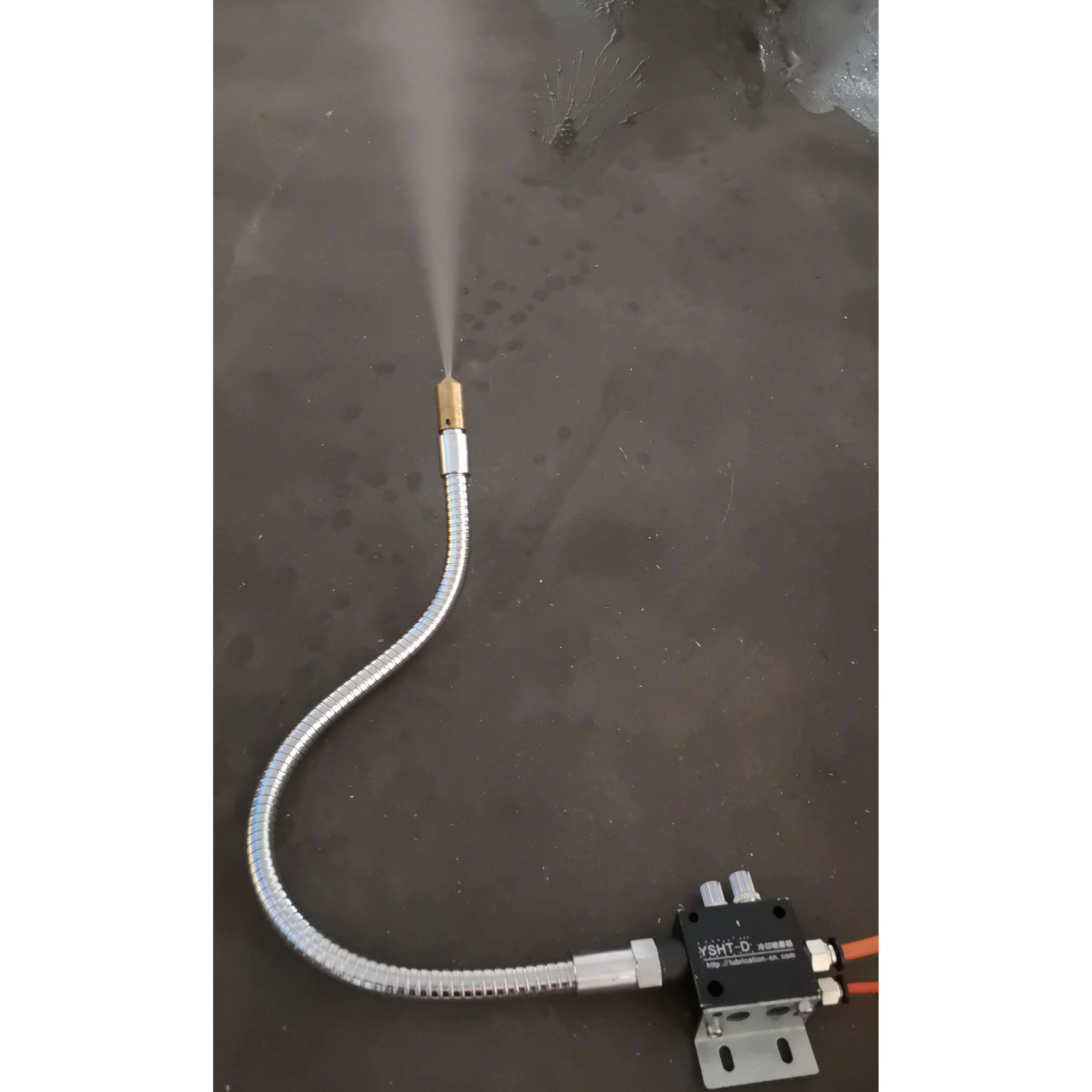 万向冷却雕刻机喷雾器 机床气动切削液水管 喷嘴头除尘总成油雾器