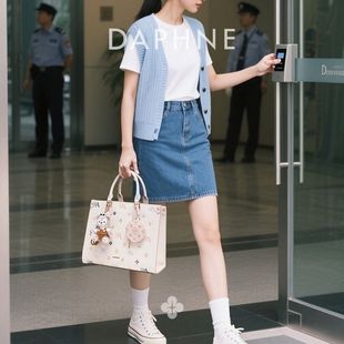 通勤御繡托特包杏色肌理粉脊提亮秒卸飾盒商務(wù)手拎輕策電腦事務(wù)包