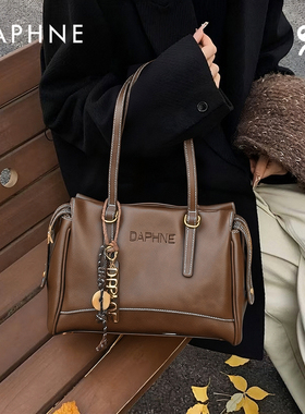 Daphne/达芙妮女包秋冬新款复古百搭女士大容量单肩包DFN10442