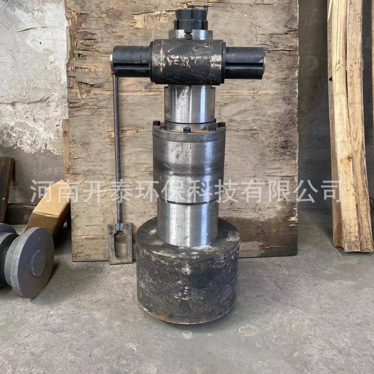 3015型雷蒙磨总成，雷蒙磨配件雷蒙磨总成27型高锰钢磨辊磨环