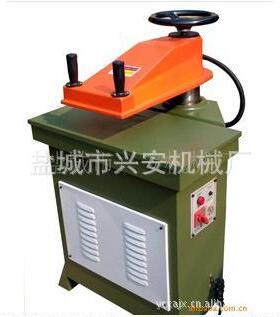 厂家供应摇臂裁断机XAA-120型。模切机、啤机