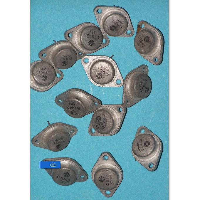 全新日立 大功率管 铁封三极管 2SC1942 2SD951　D951