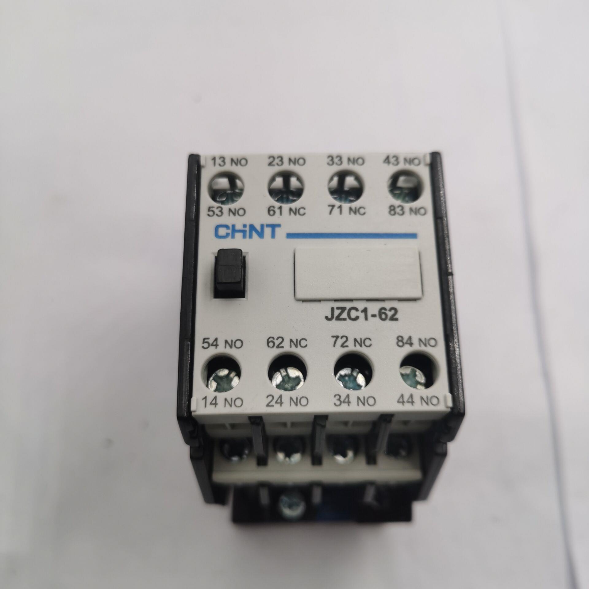 正泰接触式中间继电器 JZC1-44  62 31 22 04 40 80 银点220v 24v