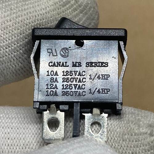CANAL MR SERIES 10A250V电源开关船形