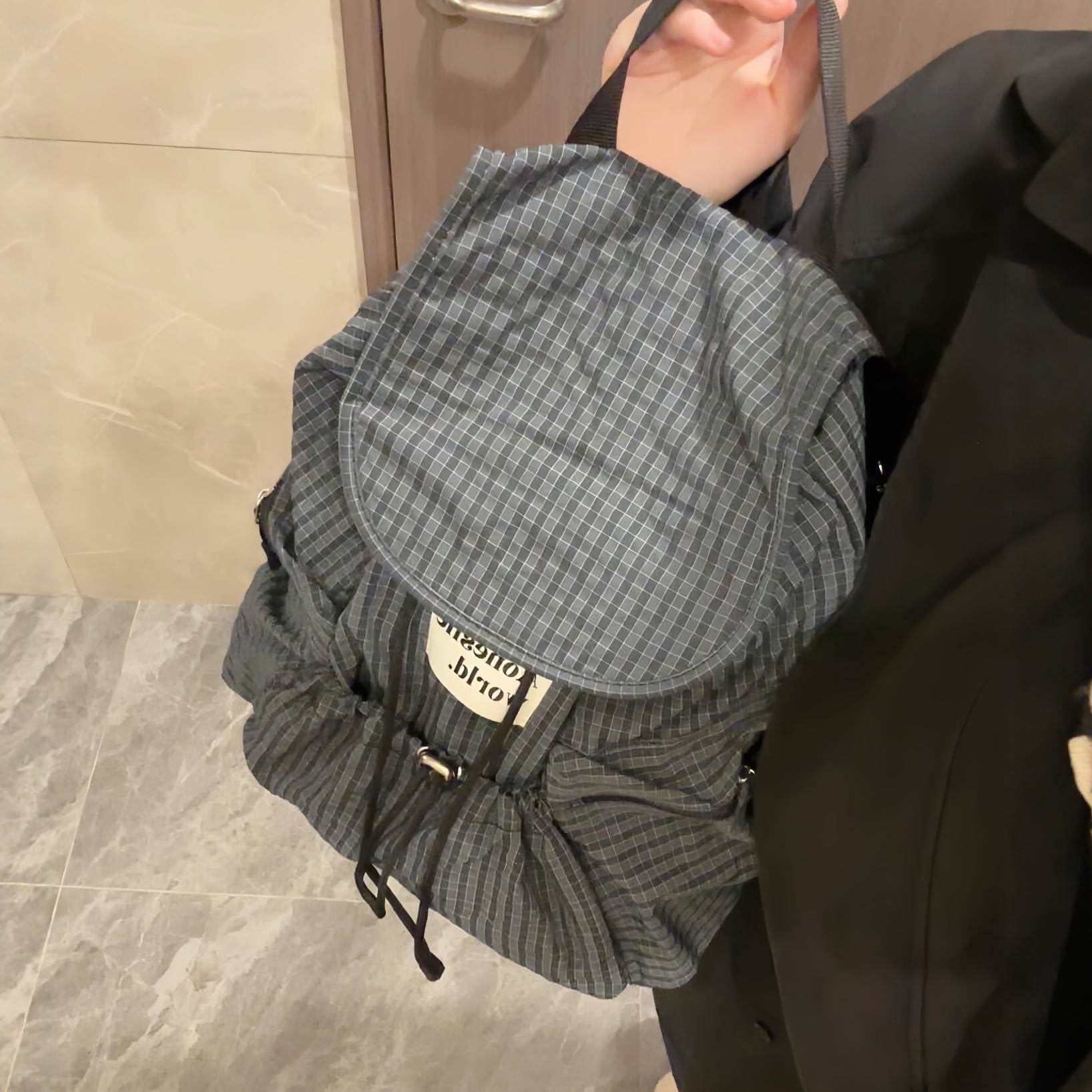 格子双肩包韩系通勤旅游轻便女士2026新款高级感小众高颜值背包