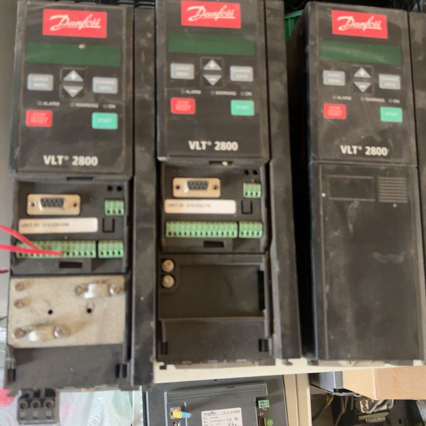 非标价丹佛斯VLT2800变频器,拆机件,黑色金属外壳,三相380修理