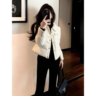 秋季小个子洋气减龄翻领短款上衣高端时髦韩系小香风白色棉服外套